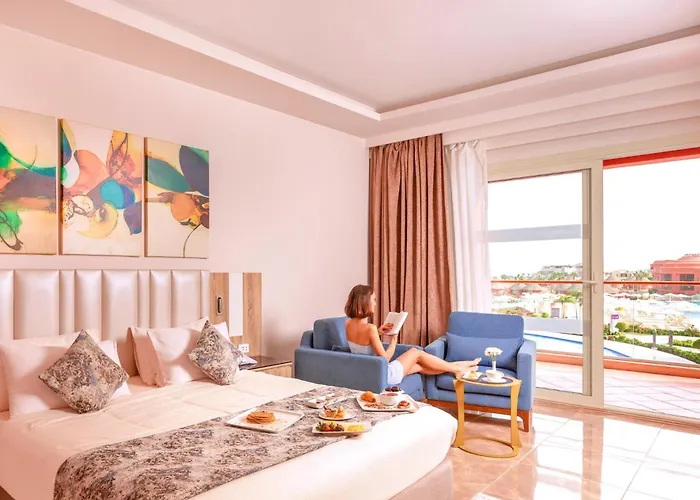 Pickalbatros Laguna Vista Aqua Park Resort 5*