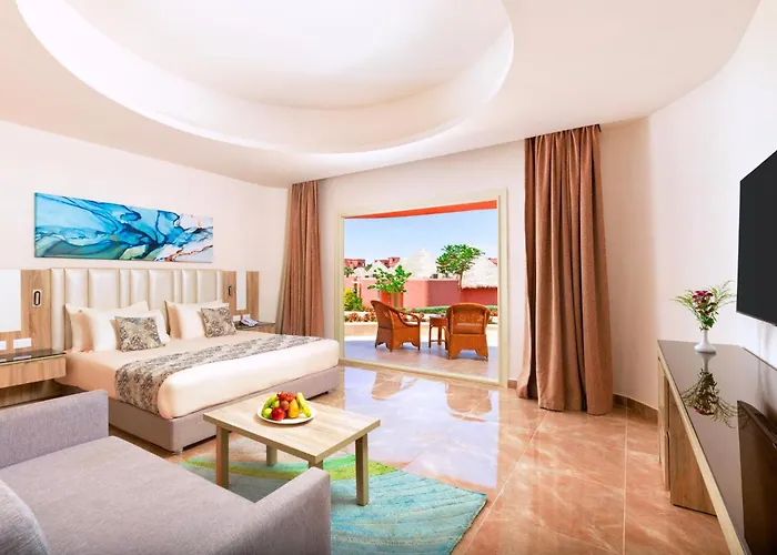 Pickalbatros Laguna Vista Aqua Park Resort 5*
